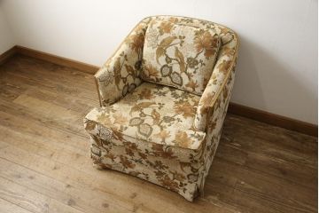 中古　美品　アメリカ輸入モデル　DREXEL HERITAGE(ドレクセルヘリテイジ)　花と鳥の絵柄が落ち着いた雰囲気を醸し出す1人掛けソファ(一人掛け、アームチェア)(R-058920)