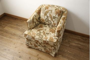 中古　美品　アメリカ輸入モデル　DREXEL HERITAGE(ドレクセルヘリテイジ)　花と鳥の絵柄が落ち着いた雰囲気を醸し出す1人掛けソファ(一人掛け、アームチェア)(R-058921)