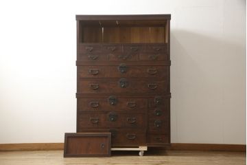和製アンティーク　上手物!　上質な造りの三つ重ね時代箪笥(和箪笥、衣装箪笥、収納タンス、引き出し、チェスト)(R-058923)
