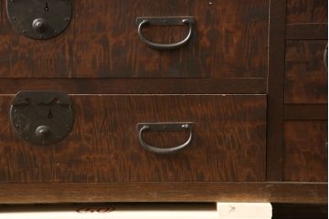 和製アンティーク　上手物!　上質な造りの三つ重ね時代箪笥(和箪笥、衣装箪笥、収納タンス、引き出し、チェスト)(R-058923)