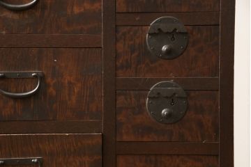 和製アンティーク　上手物!　上質な造りの重ね箪笥ローチェスト(ローボード、時代箪笥、和箪笥、衣装タンス、引き出し)(R-058926)