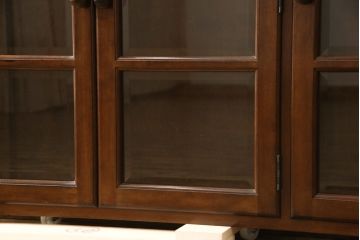 中古　美品　松本民芸家具　脚(台輪)付きリメイク　和モダンな空間づくりにおすすめのサイドボード(収納棚、食器棚、キャビネット)(R-058930)