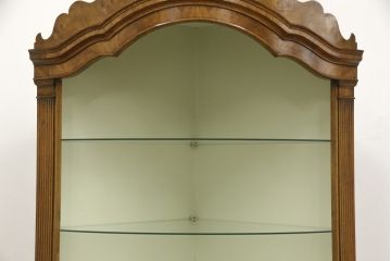 フランスアンティーク　ウォールナット材　高級感ある佇まいが目を引くコーナーキャビネット(コーナーシェルフ、収納棚、飾り棚)(R-058932)