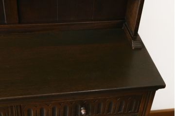 イギリスビンテージ　オーク材　上部の丸みがかわいらしいカップボード(食器棚、キャビネット、飾り棚、ヴィンテージ)(R-058933)
