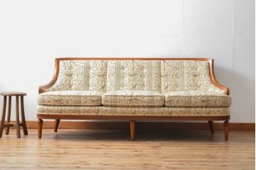 中古　美品　DREXEL HERITAGE(ドレクセルヘリテイジ)　小花と鳥の図柄がかわいらしい雰囲気を醸し出す3人掛けソファ(三人掛け、3P)(R-058934)