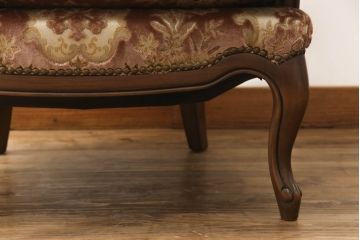 中古　美品　カリモク家具(karimoku)　domani(ドマーニ)　Louis(ルイ)XVシリーズ　優雅な佇まいの1人掛けソファ(一人掛け、アームチェア)(R-058936)