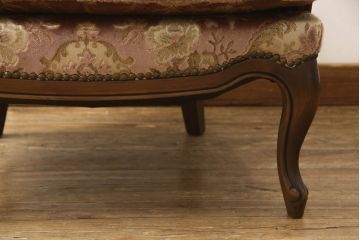 中古　美品　カリモク家具(karimoku)　domani(ドマーニ)　Louis(ルイ)XVシリーズ　優雅な佇まいの1人掛けソファ(一人掛け、アームチェア)(R-058937)