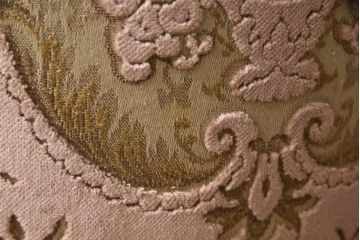 中古　美品　カリモク家具(karimoku)　domani(ドマーニ)　Louis(ルイ)XVシリーズ　優雅な佇まいの1人掛けソファ(一人掛け、アームチェア)(R-058937)