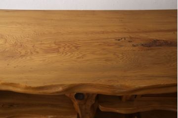 中古　美品　民芸家具　屋久杉　総無垢材　素材の風合いを心ゆくまで堪能できる飾り棚(定価約220万円)(茶箪笥、戸棚、収納棚)(R-058950)