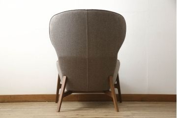 中古　美品　arflex(アルフレックス)　GIULIO(ジュリオ)　モダンなラウンジチェアとオットマン、クッションのセット(定価約60万円)(アームチェア、1人掛けソファ、一人掛け)(R-058956)