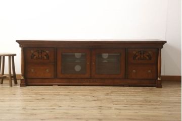 中古　イタリア家具　大振り　高級　気品ある佇まいが美しいテレビ台(定価約45万円)(ローボード、サイドボード、リビングボード)(R-058965)