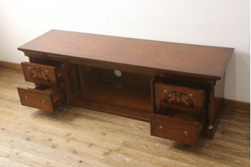 中古　イタリア家具　大振り　高級　気品ある佇まいが美しいテレビ台(定価約45万円)(ローボード、サイドボード、リビングボード)(R-058965)