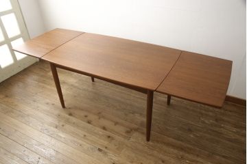 デンマークヴィンテージ　美品　チーク材　ナチュラルテイストの空間づくりにおすすめ!シンプルなデザインのダイニングテーブル(4人掛け、6人掛け、ビンテージ)(R-058970)