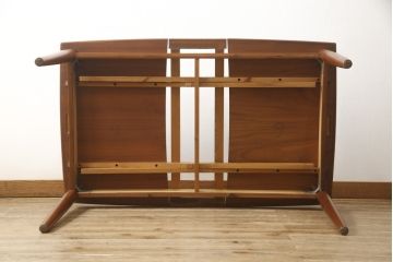 デンマークヴィンテージ　美品　チーク材　ナチュラルテイストの空間づくりにおすすめ!シンプルなデザインのダイニングテーブル(4人掛け、6人掛け、ビンテージ)(R-058970)
