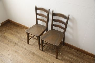 中古　永田良介商店　神戸洋家具　落ち着きのあるシックな佇まいが魅力のラダー型食堂椅子2脚セット(ダイニングチェア、ラダーバックチェア、ワークチェア、椅子、板座チェア)(R-058975)