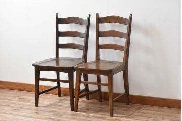 中古 永田良介商店 神戸洋家具 落ち着きのあるシックな佇まいが魅力のラダー型食堂椅子2脚セット(ダイニングチェア、ラダーバックチェア、ワークチェア、椅子、板座チェア)(R-058975)