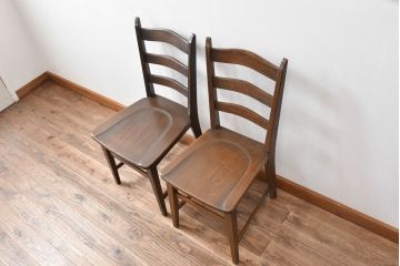 中古 永田良介商店 神戸洋家具 落ち着きのあるシックな佇まいが魅力のラダー型食堂椅子2脚セット(ダイニングチェア、ラダーバックチェア、ワークチェア、椅子、板座チェア)(R-058975)