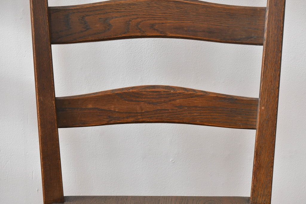 中古 永田良介商店 神戸洋家具 落ち着きのあるシックな佇まいが魅力のラダー型食堂椅子2脚セット(ダイニングチェア、ラダーバックチェア、ワークチェア、椅子、板座チェア)(R-058975)