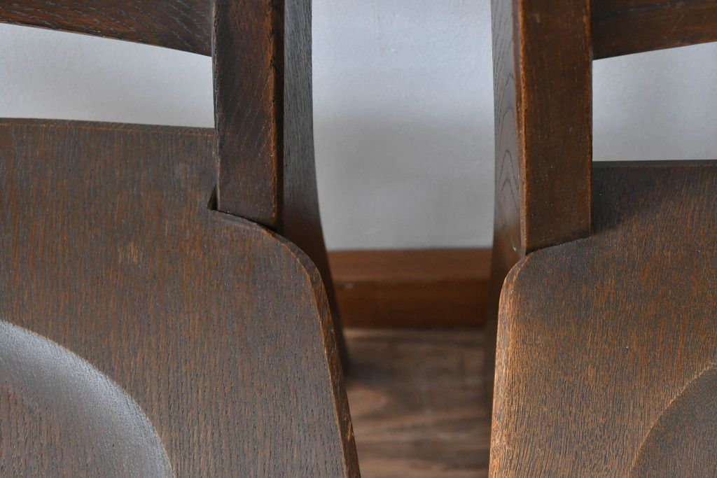 中古 永田良介商店 神戸洋家具 落ち着きのあるシックな佇まいが魅力のラダー型食堂椅子2脚セット(ダイニングチェア、ラダーバックチェア、ワークチェア、椅子、板座チェア)(R-058975)