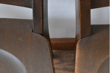 中古 永田良介商店 神戸洋家具 落ち着きのあるシックな佇まいが魅力のラダー型食堂椅子2脚セット(ダイニングチェア、ラダーバックチェア、ワークチェア、椅子、板座チェア)(R-058975)