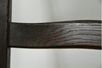 中古　永田良介商店　神戸洋家具　落ち着きのあるシックな佇まいが魅力のラダー型食堂椅子　(R-058975)