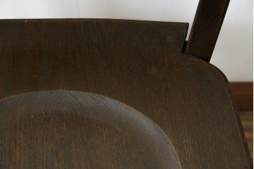 中古　永田良介商店　神戸洋家具　落ち着きのあるシックな佇まいが魅力のラダー型食堂椅子　(R-058975)