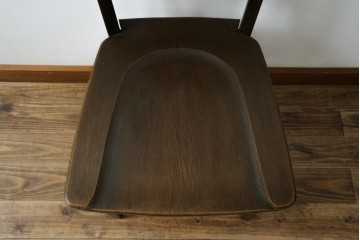 中古　永田良介商店　神戸洋家具　落ち着きのあるシックな佇まいが魅力のラダー型食堂椅子　(R-058975)