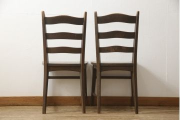 中古　永田良介商店　神戸洋家具　落ち着きのあるシックな佇まいが魅力のラダー型食堂椅子2脚セット(ダイニングチェア、ラダーバックチェア、ワークチェア、椅子、板座チェア)(R-058976)