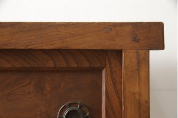 アンティーク家具　大正昭和初期　前面ケヤキ材　経年による風合いが魅力的な収納箪笥(関東水屋箪笥、サイドキャビネット、収納棚、戸棚、茶箪笥)(R-058977)