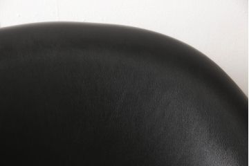和製アンティーク　合皮　レトロな雰囲気ただよう回転イス(アームチェア、ラウンジチェア、椅子、イス)(R-058978)