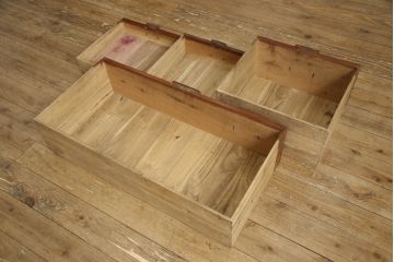 和製アンティーク　総欅(ケヤキ)材・中桐　酒田(庄内)　金具はシンプルながら凝った作りが伺える衣装箪笥(時代箪笥、和タンス、引き出し)(R-058980)