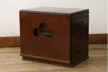 中古　蒔絵風　使わないときは畳んでコンパクトに! ユニークなつくりの折り畳み文机(座机、ローテーブル、小引き出し)(R-058990)