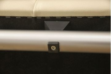中古　美品　ロルフベンツ(ROLF BENZ)　本革レザー　シンプルモダンな2.5人掛けソファ(定価約150万円)(2人掛け、3人掛け)(R-058991)