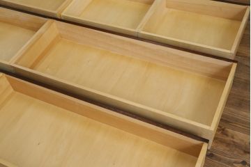 中古　美品　北海道民芸家具　品のある佇まいが魅力的なチェスト(着物箪笥、洋服タンス、整理箪笥、和たんす、引き出し)(R-058997)
