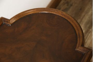 中古　美品　DREXEL HERITAGE(ドレクセルヘリテイジ)　Cameo Classics(キャメオクラシックス)　クラシカルな空間を演出するサイドテーブル(定価約24万円)(コーヒーテーブル、エンドテーブル)(R-059010)