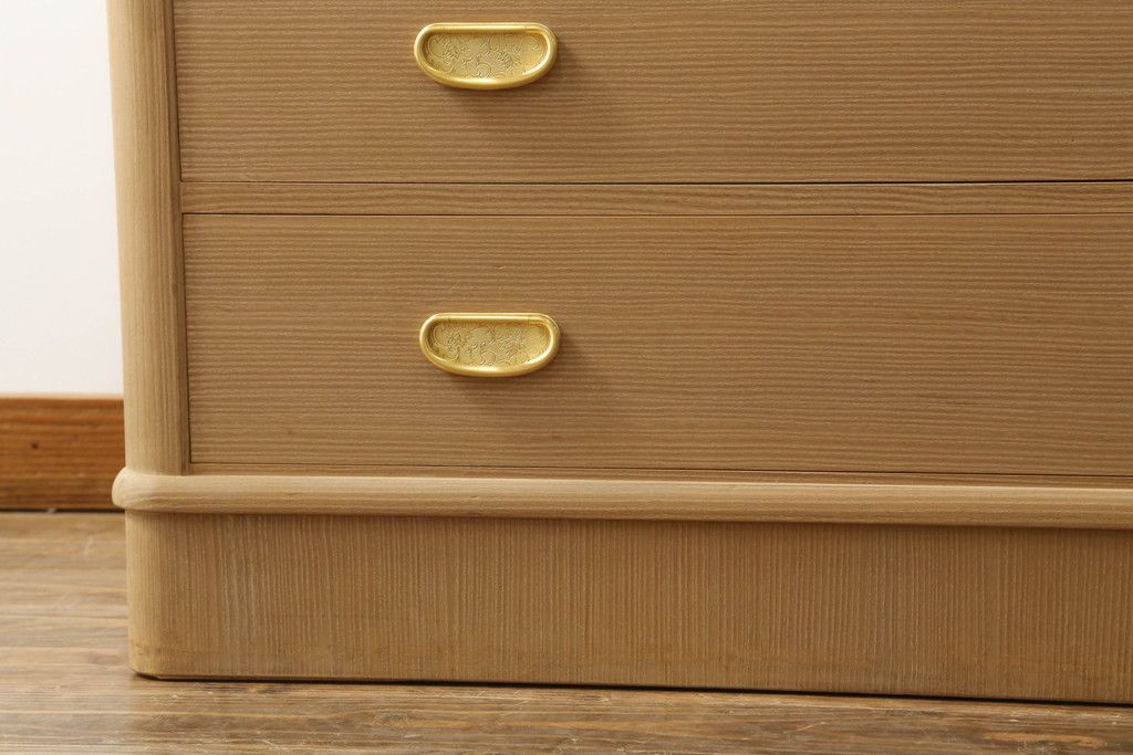 中古　広島・府中家具　松創(MATSUSO)　木匠・多々納邦男　銅丸　しっとりとした気品を漂わせる総桐着物箪笥　定価約200万円　(R-059012)