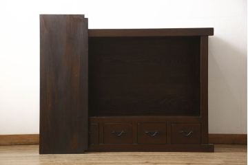 ビンテージ家具　和製ヴィンテージ　総無垢材　ニレ材　重厚感と和の趣あふれる佇まいが魅力の水屋箪笥(収納棚、戸棚、サイドキャビネット、食器棚)(R-059018)