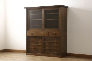 中古　美品　マルカ木工　タモ材　木目を活かしたモダンな雰囲気を醸し出す水屋箪笥(キャビネット、食器棚、収納棚、戸棚)(定価約79万円)(R-059021)