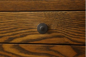 中古　美品　マルカ木工　タモ材　木目を活かしたモダンな雰囲気を醸し出す水屋箪笥(キャビネット、食器棚、収納棚、戸棚)(定価約79万円)(R-059021)