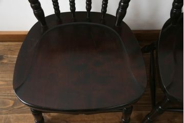 中古　美品　北海道民芸家具　クラシカルな雰囲気を醸し出すダイニングチェア2脚セット(椅子、板座チェア)(R-059046)