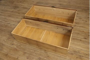 和製アンティーク　超美品　前面栗材　鶴と亀の金具が特徴的な二本松箪笥・上段(重ね箪笥、和タンス、時代箪笥、衣装箪笥)(R-059054)