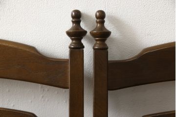 中古　美品　特注品　希少な本革　飛騨産業　キツツキ　穂高シリーズ　クラシカルな佇まいが魅力的なレザー3人掛けソファ(三人掛け、3P、アームソファ)(R-059056)