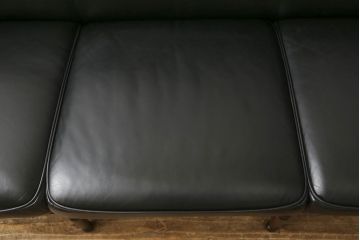 中古　美品　maruni(マルニ木工)　KENT-COURT(ケントコート)　ブリティッシュコレクション　洗練された佇まいが美しい3人掛けソファ(定価約60万円)(3Pソファ、三人掛け)(R-059057)