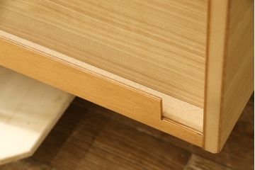 中古　美品　IDC大塚家具　松永工房　NINE(ナイン)　金属製の脚と木製の組み合わせがおしゃれな雰囲気を高めるテレビボード(テレビ台、ローボード、AVボード、リビングボード)(定価約34万5千円)(R-059059)