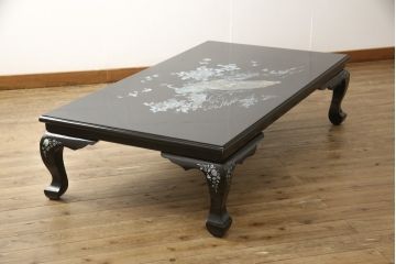 中古　アジア　民芸家具　華やかな螺鈿細工が美しい座卓(定価約60万円)(センターテーブル、ローテーブル)(R-059060)