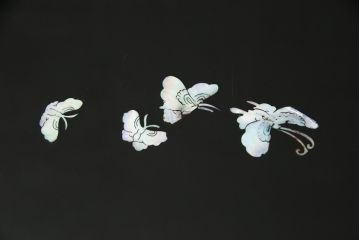 中古　アジア　民芸家具　華やかな螺鈿細工が美しい座卓(定価約60万円)(センターテーブル、ローテーブル)(R-059060)