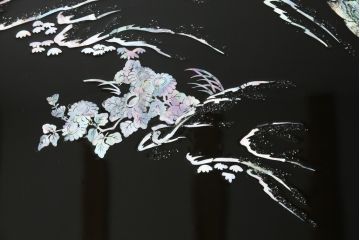 中古　アジア　民芸家具　華やかな螺鈿細工が美しい座卓(定価約60万円)(センターテーブル、ローテーブル)(R-059060)