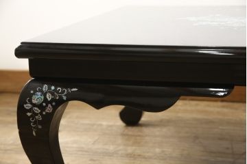 中古　アジア　民芸家具　華やかな螺鈿細工が美しい座卓(定価約60万円)(センターテーブル、ローテーブル)(R-059060)