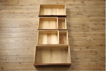 和製アンティーク　前面欅(ケヤキ)材　和の趣あふれる佇まいが魅力的な庄内小箪笥(和箪笥、時代箪笥、小物収納、引き出し、整理箪笥)(R-059068)