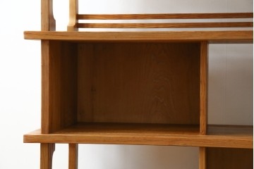 中古　屋久杉(突き板)　美しい杢目と素材の風合いを楽しめる飾り棚(茶箪笥、茶棚、違い棚、飾り棚)(R-059077)